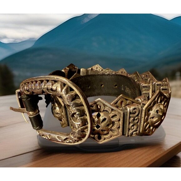 Vintage BRIGHTON Women's Black Leather Concho Belt 1995 Large Up To 34 InchWaist - Picture 3 of 16